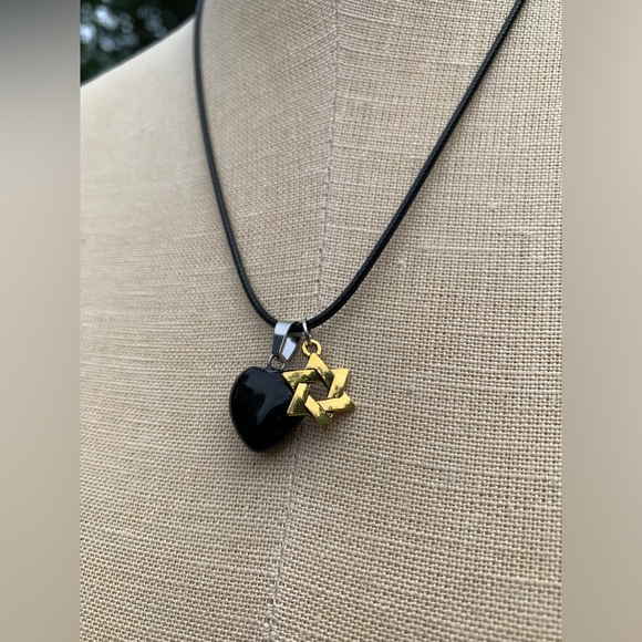 Handmade Heart Obsidian Stone Amulet with Star of David Charm - Picture 4 of 9